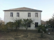Satılır 6 otaqlı 186 m2 həyət evi Saray
