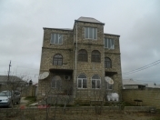 Satılır 10 otaqlı 360 m2 həyət evi Ramana