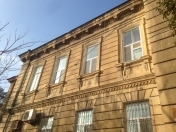 Satılır 3 otaqlı 70 m2 köhnə tikili Dövlət Statistika Komitəsi