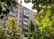 Satılır 5 otaqlı 110 m2 köhnə tikili Neftçilər m.