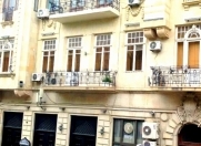 Satılır 1 otaqlı 26 m2 köhnə tikili Fəvvarələr meydanı