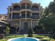 Satılır 5 otaqlı 500 m2 həyət evi Neftçilər m.