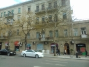 İcarəyə verilir 5 otaqlı 200 m2 ofis Sahil m.