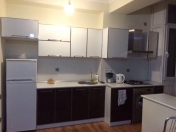 İcarəyə verilir 2 otaqlı 78 m2 yeni tikili Bakı Dövlət Universiteti