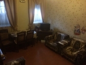 İcarəyə verilir 1 otaqlı 20 m2 köhnə tikili Nizami m.