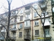 İcarəyə verilir 3 otaqlı 87 m2 köhnə tikili İqtisadiyyat Universiteti