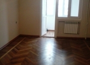 Satılır 3 otaqlı 73 m2 köhnə tikili Yasamal parkı