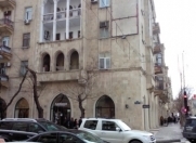 Satılır 1 otaqlı 220 m2 obyekt Nizami kinoteatrı