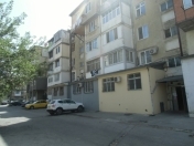 Satılır 2 otaqlı 45 m2 köhnə tikili Elmlər Akademiyası m.