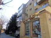 Satılır 3 otaqlı 75 m2 köhnə tikili Elmlər Akademiyası m.