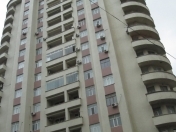 Satılır 3 otaqlı 80 m2 yeni tikili Yasamal bazarı