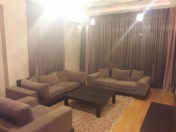 İcarəyə verilir 3 otaqlı 140 m2 yeni tikili Bakı Dövlət Universiteti