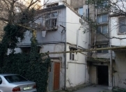Satılır 3 otaqlı 67 m2 köhnə tikili Musabəyov parkı