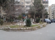 Satılır 3 otaqlı 100 m2 köhnə tikili Yasamal r.