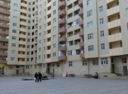 Satılır 1 otaqlı 50 m2 yeni tikili İnşaatçılar m.