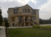 İcarəyə verilir 5 otaqlı 250 m2 bağ evi Ayna Sultanova heykəli