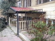 Satılır 6 otaqlı 140 m2 obyekt Yasamal r.