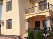 İcarəyə verilir 5 otaqlı 220 m2 həyət evi Badamdar