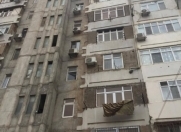 Satılır 3 otaqlı 70 m2 köhnə tikili Elmlər Akademiyası m.