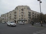 Satılır 3 otaqlı 70 m2 köhnə tikili Tibb Universiteti