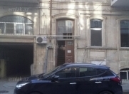 Satılır 1 otaqlı 44 m2 köhnə tikili İçəri Şəhər m.