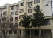 Satılır 2 otaqlı 34 m2 köhnə tikili Elmlər Akademiyası m.