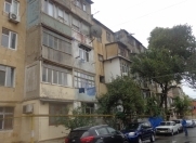 Satılır 1 otaqlı 30 m2 köhnə tikili Elmlər Akademiyası m.