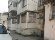 Satılır 3 otaqlı 63 m2 köhnə tikili Elmlər Akademiyası m.