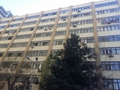 Satılır 2 otaqlı 63 m2 köhnə tikili Elmlər Akademiyası m.