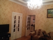 Satılır 3 otaqlı 75 m2 köhnə tikili Koala parkı