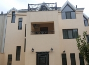 Satılır 7 otaqlı 420 m2 həyət evi Şah İsmayıl Xətai m.