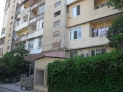 Satılır 4 otaqlı 105 m2 köhnə tikili İnşaatçılar m.