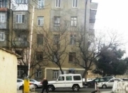 Satılır 2 otaqlı 45 m2 köhnə tikili Yasamal r.