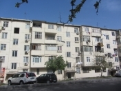 Satılır 3 otaqlı 70 m2 köhnə tikili İnşaatçılar m.