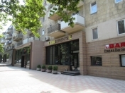 Satılır 10 otaqlı 200 m2 obyekt Elmlər Akademiyası m.