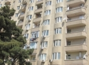 Satılır 3 otaqlı 127 m2 yeni tikili 7 mkr