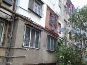 İcarəyə verilir 1 otaqlı 40 m2 köhnə tikili Gənclik m.