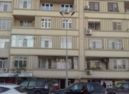 Satılır 3 otaqlı 60 m2 ofis 8 mkr