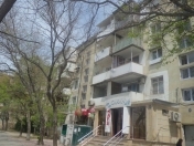 Satılır 2 otaqlı 35 m2 köhnə tikili İnşaatçılar m.