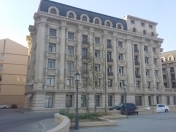 İcarəyə verilir 2 otaqlı 100 m2 yeni tikili Bayıl parkı