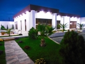 Satılır 6 otaqlı 230 m2 bağ evi Koroğlu m.