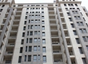 İcarəyə verilir 4 otaqlı 130 m2 yeni tikili Tibb Universiteti