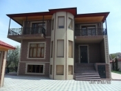 Satılır 6 otaqlı 240 m2 bağ evi Şamaxı