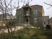 Satılır 5 otaqlı 300 m2 həyət evi Saray