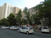 Satılır 4 otaqlı 90 m2 köhnə tikili İnşaatçılar m.