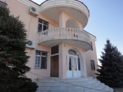 Satılır 5 otaqlı 260 m2 bağ evi Novxanı