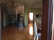 Satılır 7 otaqlı 300 m2 həyət evi Bakı