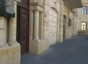 Satılır 3 otaqlı 70 m2 köhnə tikili Azneft meydanı