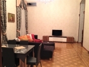 İcarəyə verilir 2 otaqlı 80 m2 köhnə tikili İçəri Şəhər