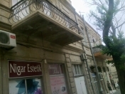 Satılır 2 otaqlı 45 m2 köhnə tikili Nizami m.